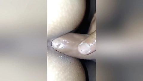 Indian porn video is filmed with an amateur anal video