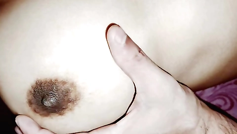 A beautiful girl with natural body gets a hot creampie