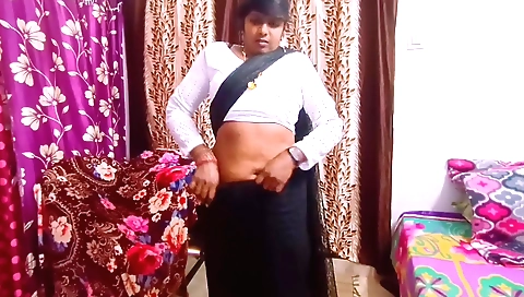 Indian housewife with big boobs has a hardcore porn movie