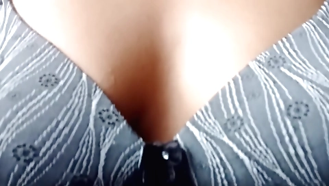 Indian slut with a beautiful body shows her body and tits