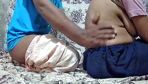 Hot hindi teen mom 19+ with a big ass and ass ass (18+)