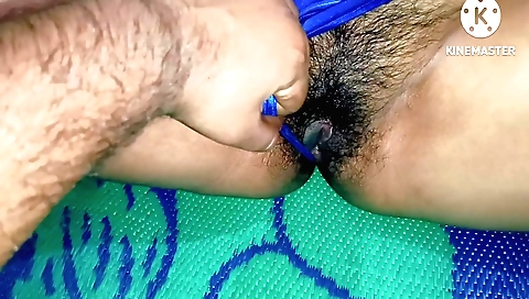Amateur stepmom fucks her hairy pussy with stepson