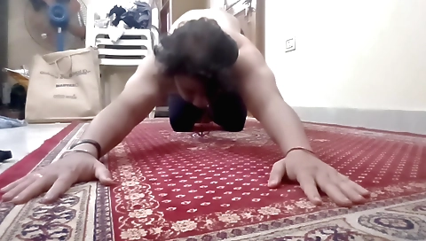 Indian gym session of a brunette getting naked in her gym