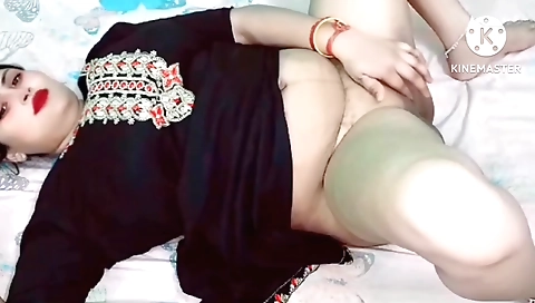 Hot chatty blonde babe with a big ass and a juicy mouth