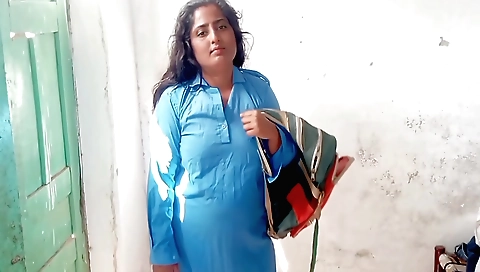 Indian girl is getting her ass pounded in the cowry