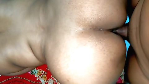 Indian brunette with huge ass and huge boobs 1999 pov