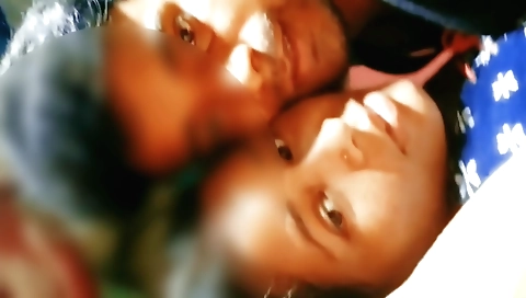 Indian brunette amateur sex video with a hot chick