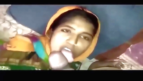 Indian amateur milf with big boobs fucks on the bed