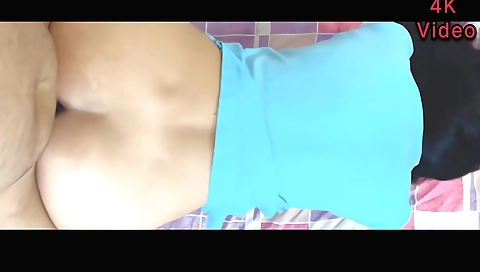 Indian video of a hot brunette with a nice ass sucking dick