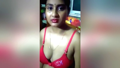Indian stepdaughter shows off her big boobs and stepfather