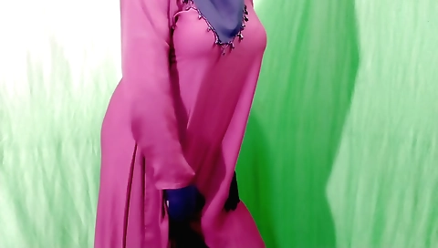 Hindu bhabhi is playing with her fingers in the room