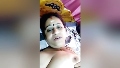 horny mature indian woman makes a gorgeous amateur porn video