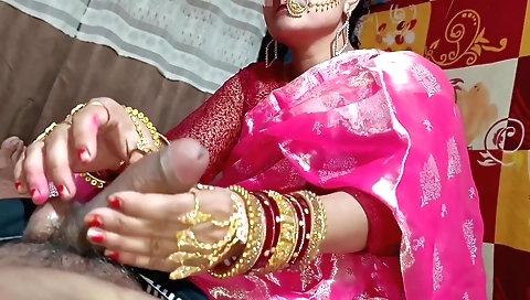 Hot and sexy indian chick sucking and fucking a dick