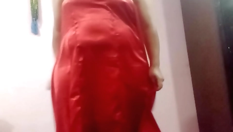 Indian babe in a sexy outfit is going to be a big deal