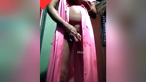 Indian girl masturbates in a homemade solo porn video
