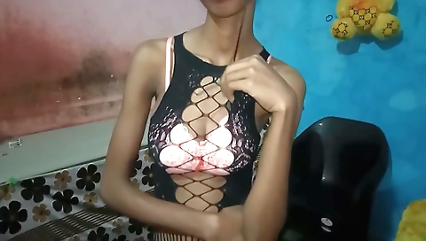 Indian brunette babe is giving a blowjob and fucking you