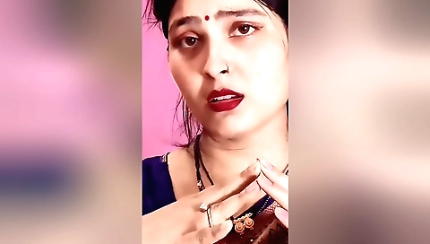 Indian train vali bhaki girl have sex with stepbrother