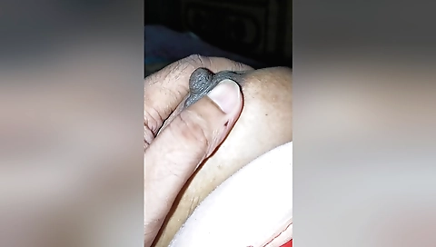 Busty Indian babe is leaving her husband in pakistan