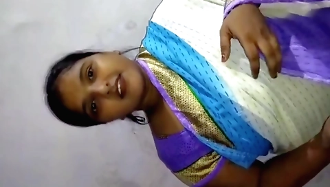 Indian amateur teen with a round ass gets fucked in the ass