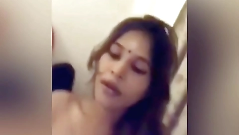 Deep throating amateur indian teen in a sexy outfit