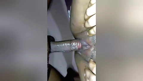 Boudi gets fucked and rubbed hard while she's on her back