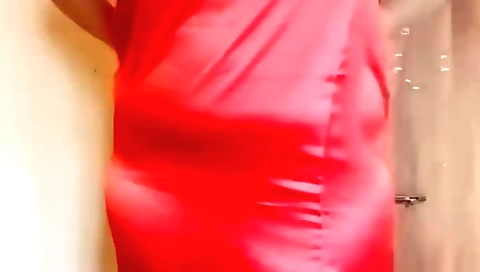 Indian amateur amateur beauty takes a hard-on from behind