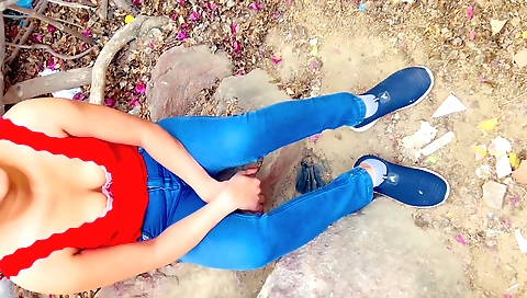 Outdoor girl fucking in the jungle and getting fucked