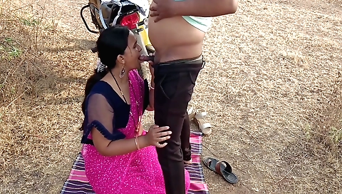 Indian brunette cheating in the wild on her boyfriend