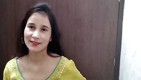 Indian amateur brunette is masturbating in the bathroom