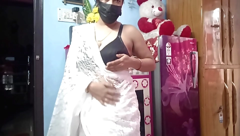 Indian mature stepmom with big natural boobs showing off