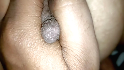 Indian girl is sucking on a huge cock in this video