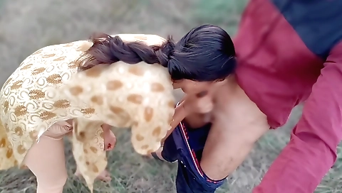 Indian woman enjoys being fucked in hot outdoor scene